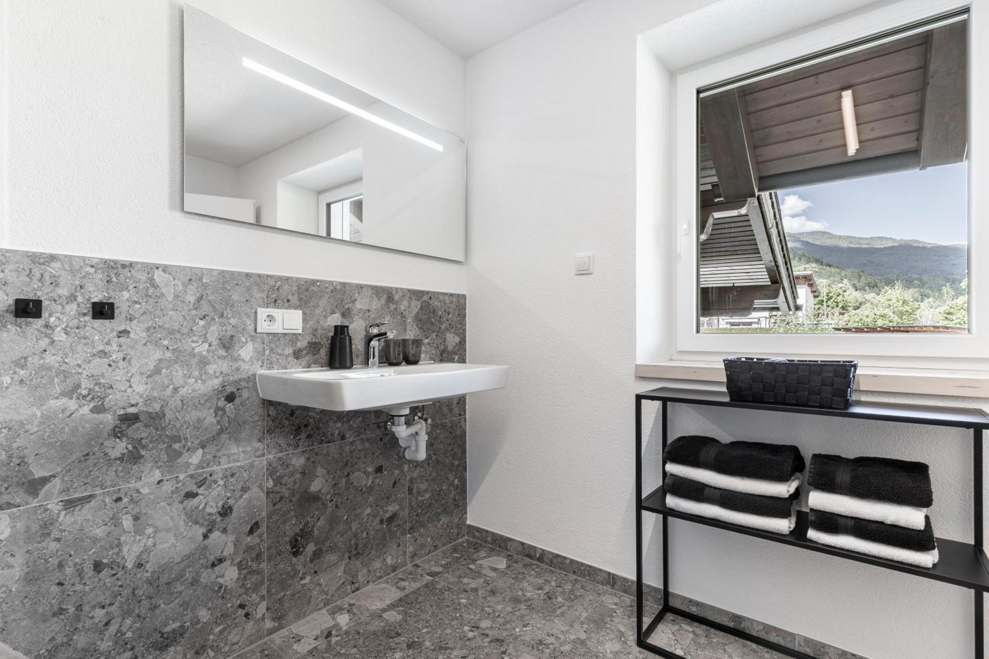Kiechls Homebase - Adults Only Tarrenz Habitación foto